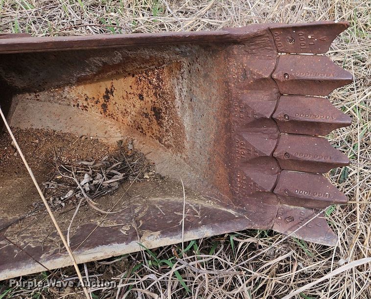 image for item DR8564 1977 Caterpillar  225 excavator