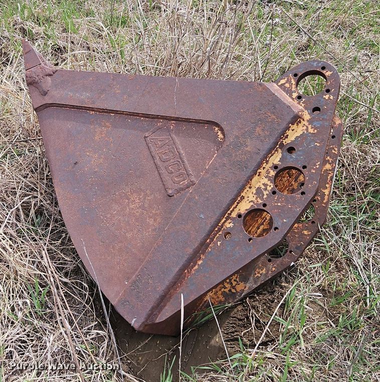 image for item DR8564 1977 Caterpillar  225 excavator