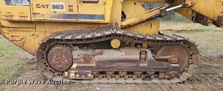 image for item DR8565 1985 Caterpillar  963 track loader