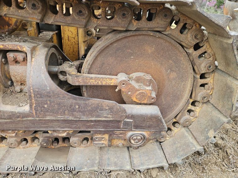 image for item DR8565 1985 Caterpillar  963 track loader