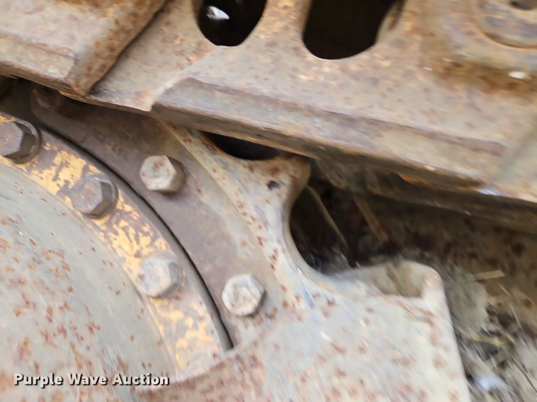 image for item DR8565 1985 Caterpillar  963 track loader