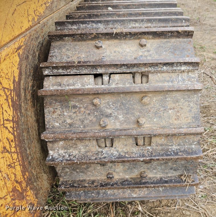 image for item DR8565 1985 Caterpillar  963 track loader