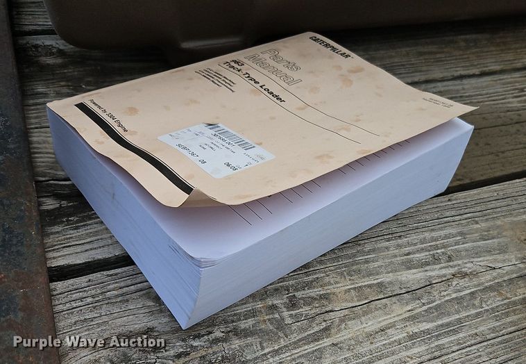 image for item DR8565 1985 Caterpillar  963 track loader