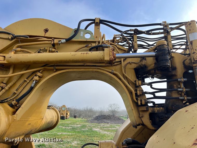 image for item DS2924 1995 Caterpillar 621F conventional scraper 