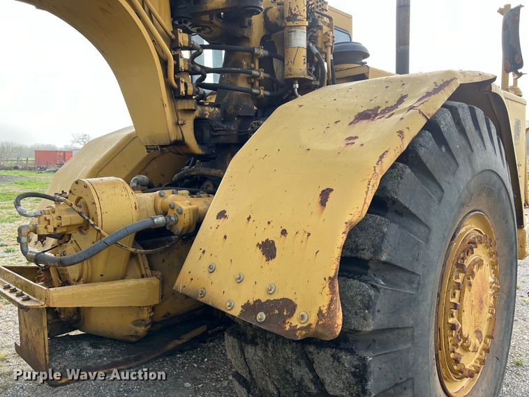 image for item DS2924 1995 Caterpillar 621F conventional scraper 
