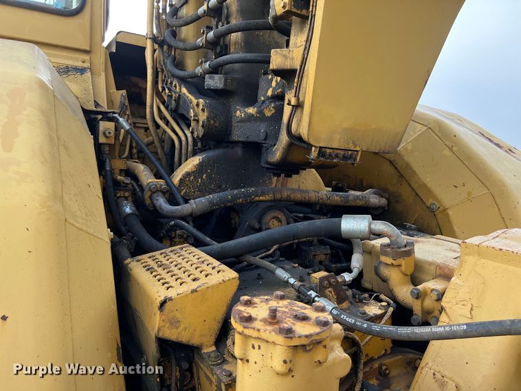 image for item DS2924 1995 Caterpillar 621F conventional scraper 
