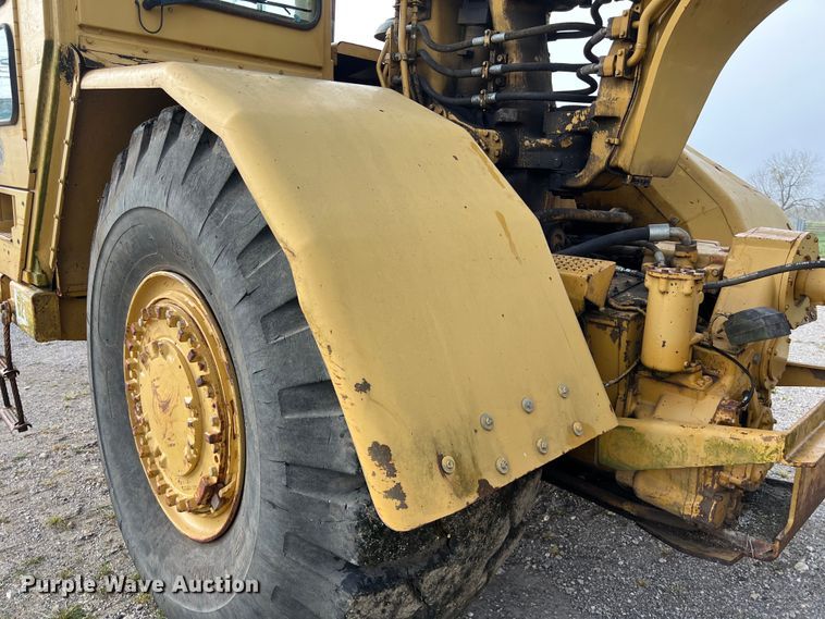 image for item DS2924 1995 Caterpillar 621F conventional scraper 