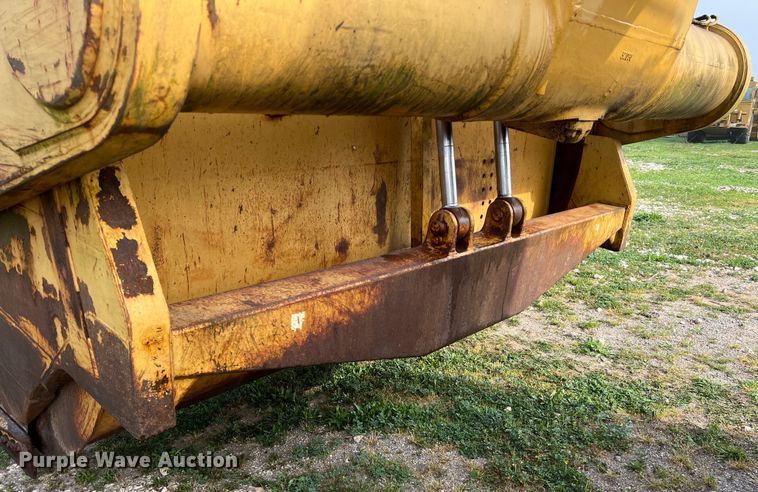 image for item DS2924 1995 Caterpillar 621F conventional scraper 