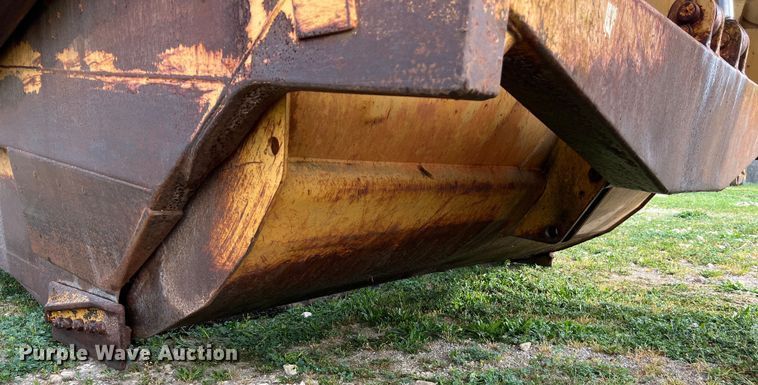image for item DS2924 1995 Caterpillar 621F conventional scraper 