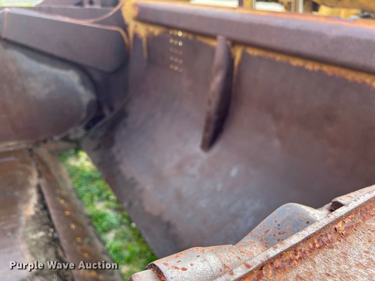 image for item DS2924 1995 Caterpillar 621F conventional scraper 