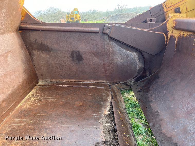 image for item DS2924 1995 Caterpillar 621F conventional scraper 