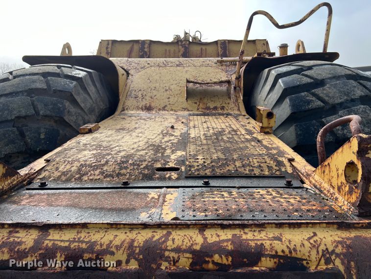 image for item DS2924 1995 Caterpillar 621F conventional scraper 