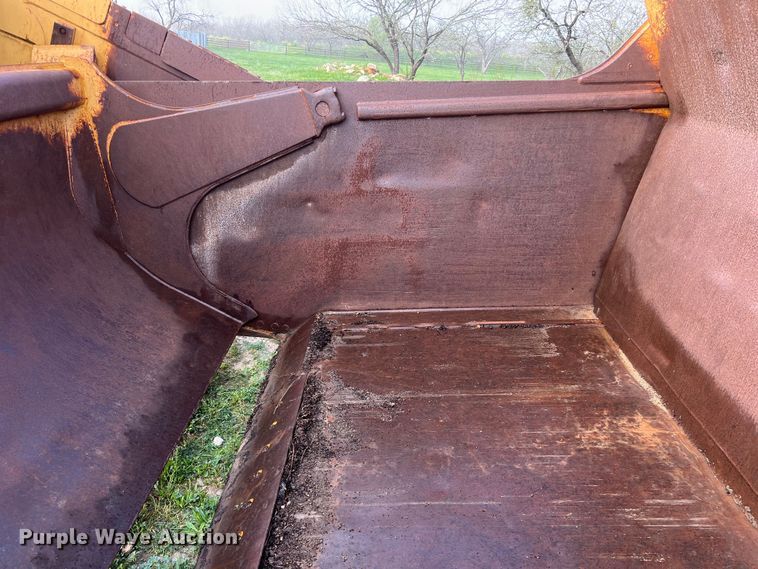 image for item DS2924 1995 Caterpillar 621F conventional scraper 