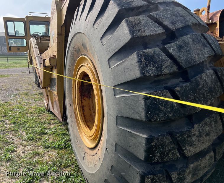 image for item DS2924 1995 Caterpillar 621F conventional scraper 