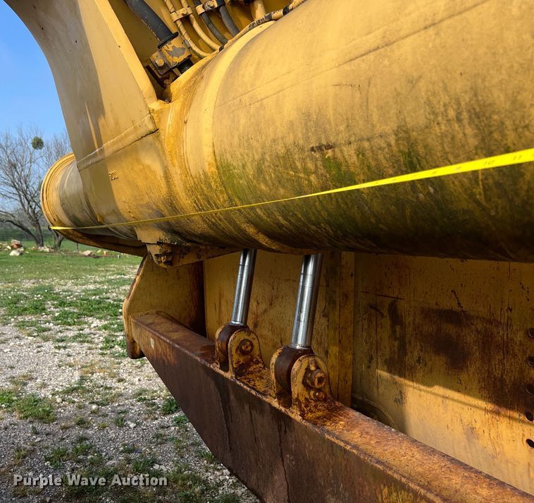 image for item DS2924 1995 Caterpillar 621F conventional scraper 