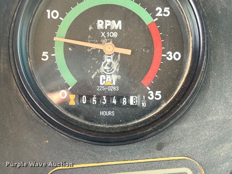 image for item DS2924 1995 Caterpillar 621F conventional scraper 