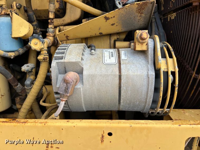 image for item DS2924 1995 Caterpillar 621F conventional scraper 
