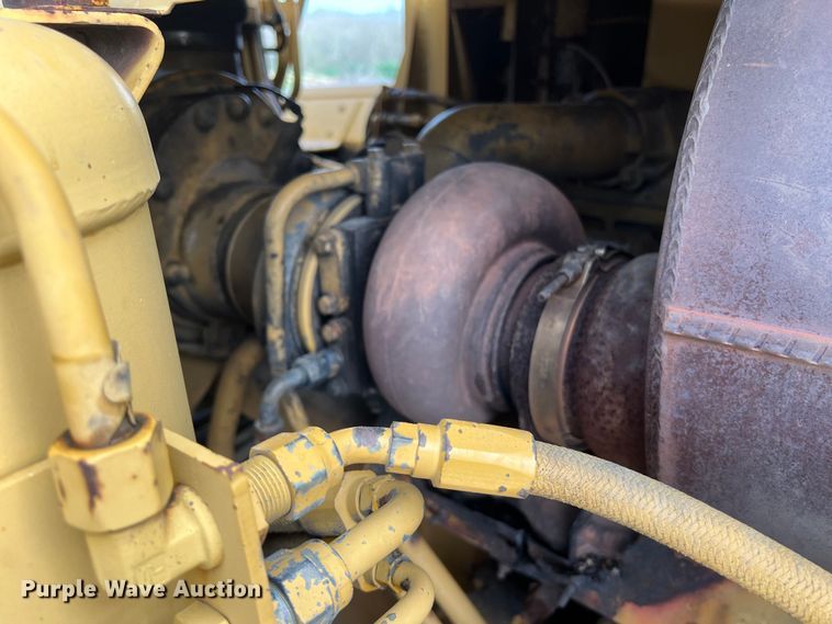 image for item DS2924 1995 Caterpillar 621F conventional scraper 