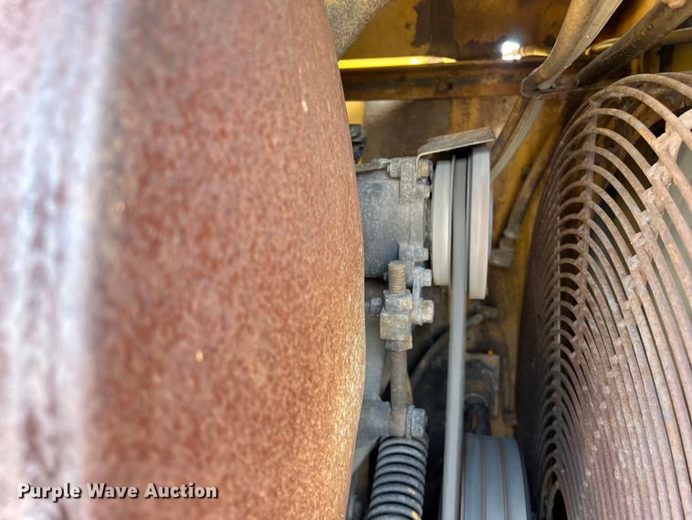 image for item DS2924 1995 Caterpillar 621F conventional scraper 