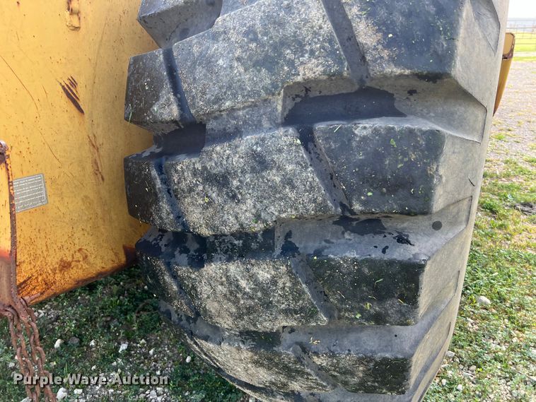 image for item DS2924 1995 Caterpillar 621F conventional scraper 