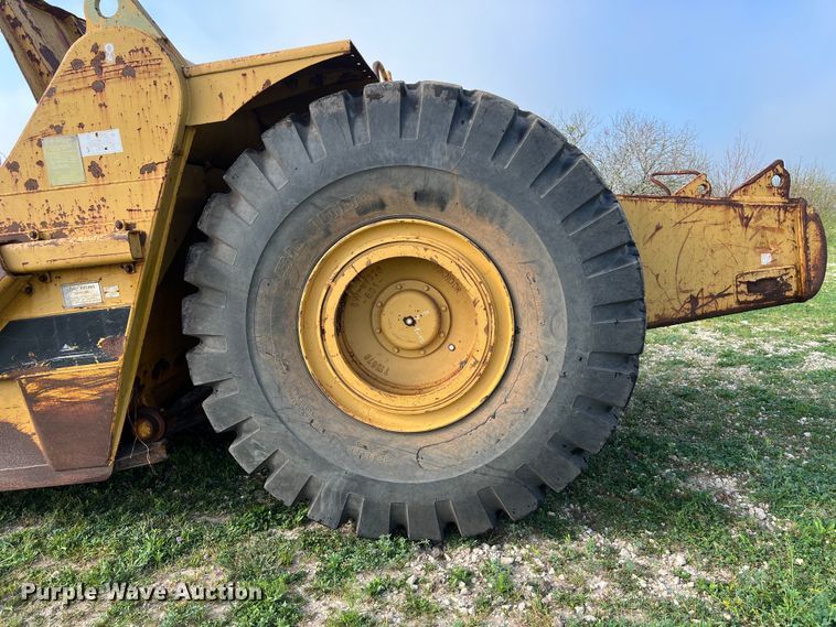 image for item DS2924 1995 Caterpillar 621F conventional scraper 