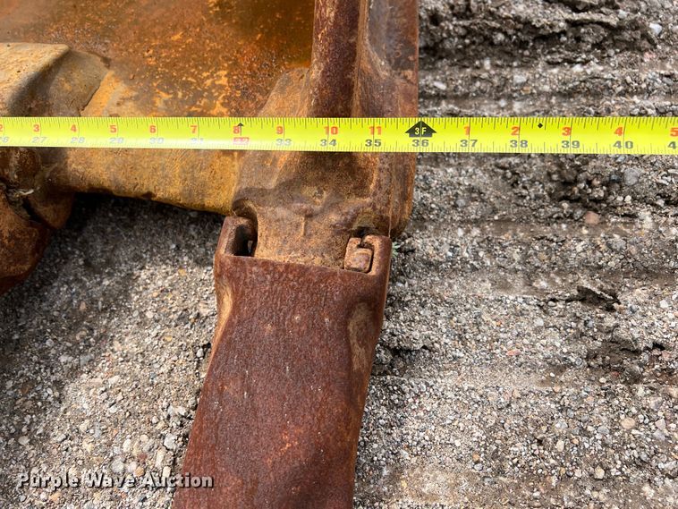 image for item DS2930 2016 Hitachi  Zaxis 160LC-6 excavator