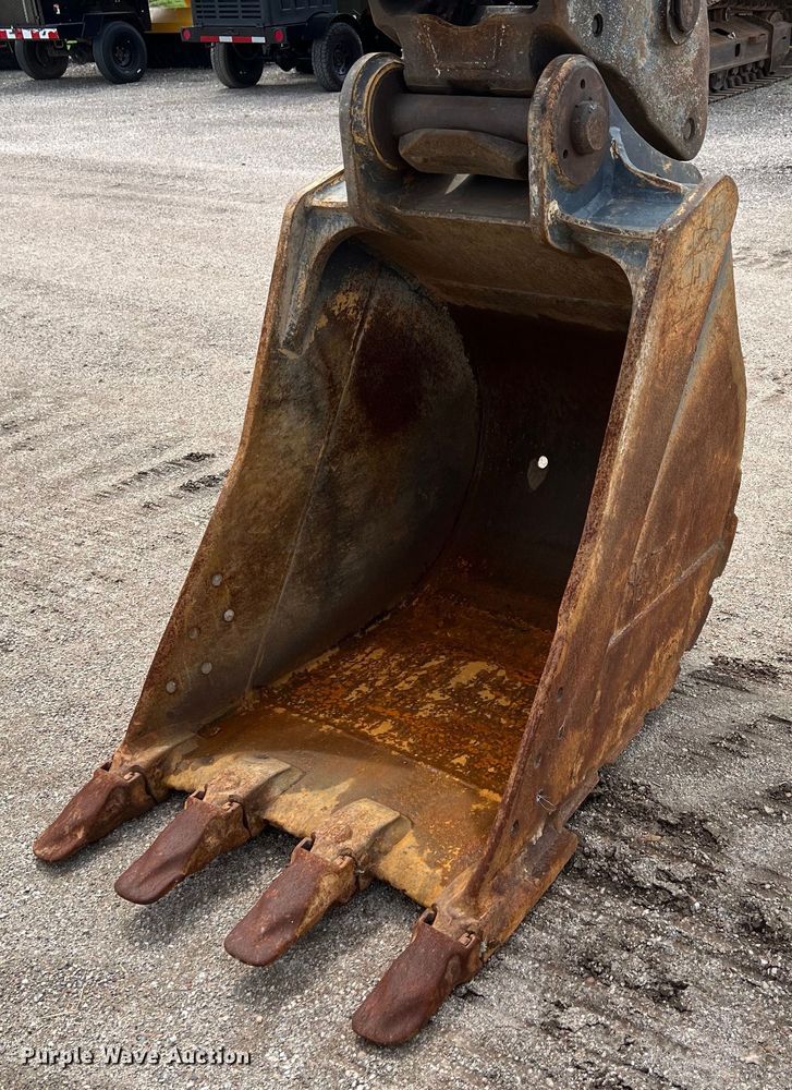 image for item DS2930 2016 Hitachi  Zaxis 160LC-6 excavator