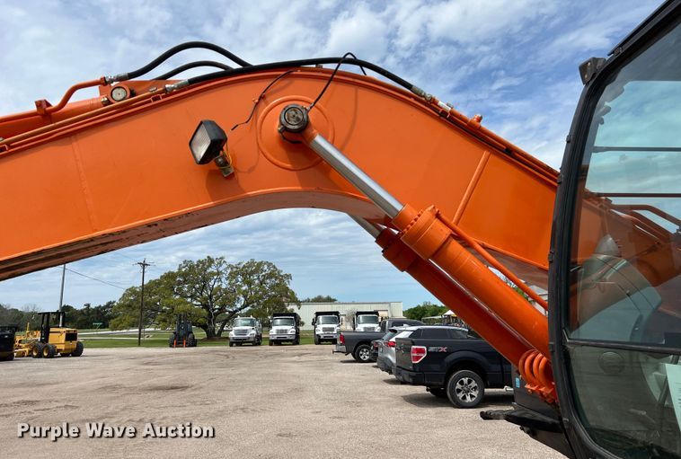 image for item DS2930 2016 Hitachi  Zaxis 160LC-6 excavator