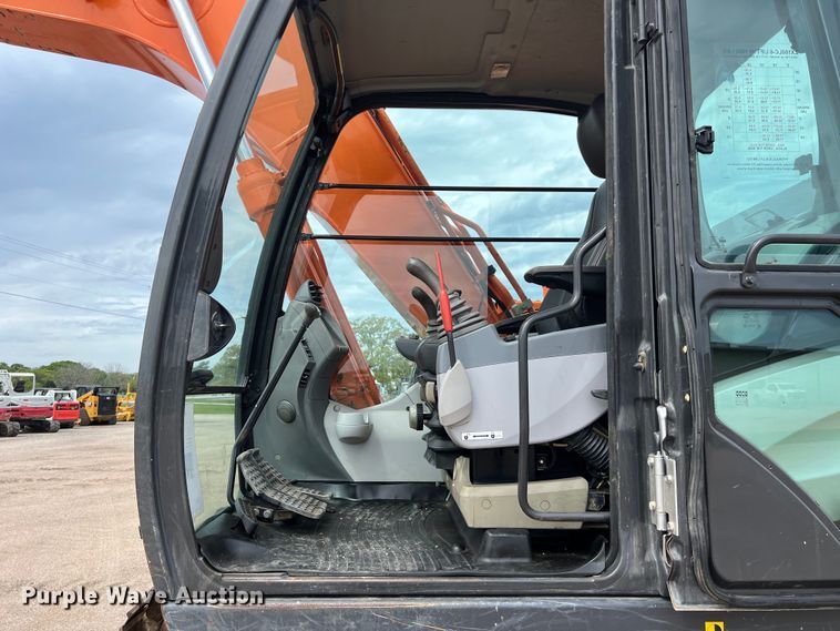 image for item DS2930 2016 Hitachi  Zaxis 160LC-6 excavator