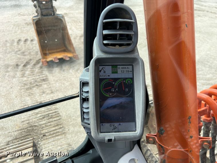 image for item DS2930 2016 Hitachi  Zaxis 160LC-6 excavator