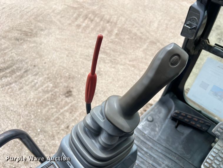 image for item DS2930 2016 Hitachi  Zaxis 160LC-6 excavator