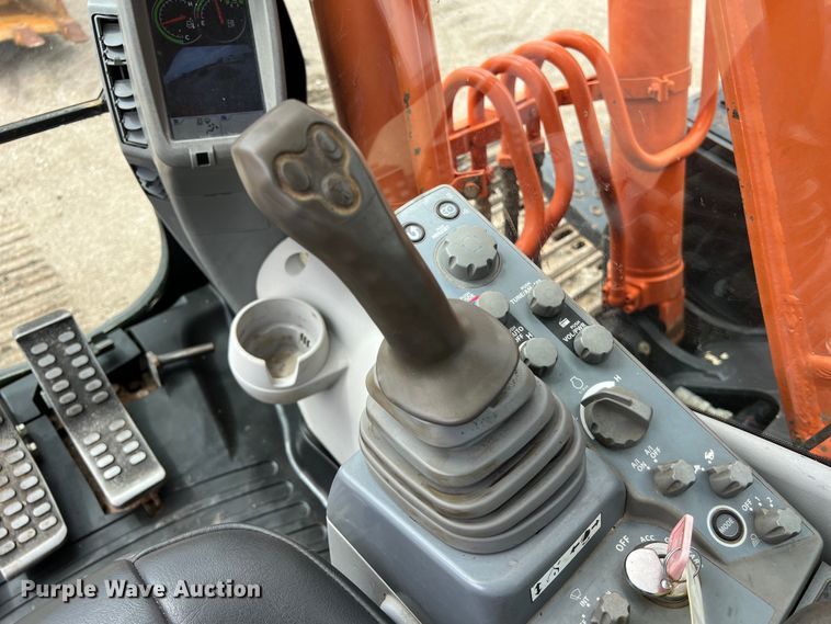 image for item DS2930 2016 Hitachi  Zaxis 160LC-6 excavator