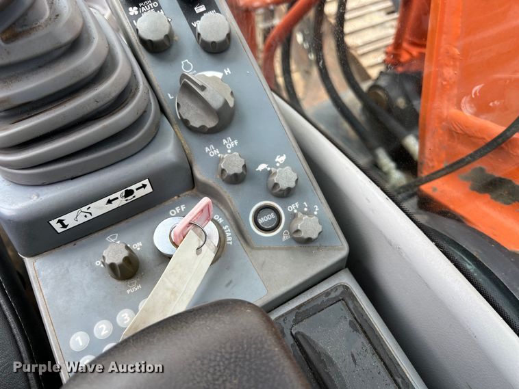 image for item DS2930 2016 Hitachi  Zaxis 160LC-6 excavator