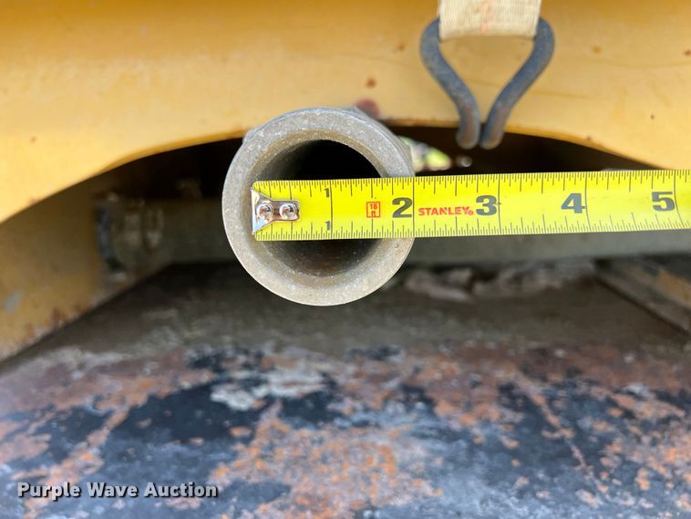 image for item DS2934 1989 Freightliner FLC flatbed truck with Vermeer fluid mixer