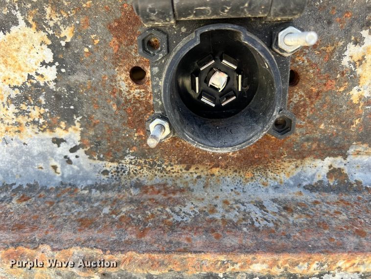 image for item DS2934 1989 Freightliner FLC flatbed truck with Vermeer fluid mixer