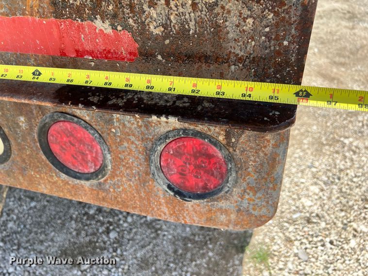 image for item DS2934 1989 Freightliner FLC flatbed truck with Vermeer fluid mixer