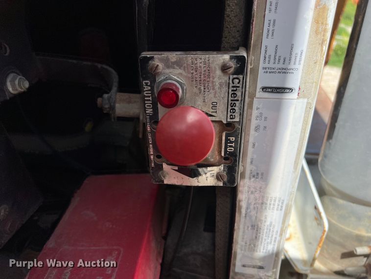 image for item DS2934 1989 Freightliner FLC flatbed truck with Vermeer fluid mixer