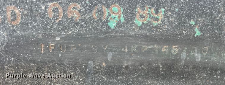 image for item DS2934 1989 Freightliner FLC flatbed truck with Vermeer fluid mixer