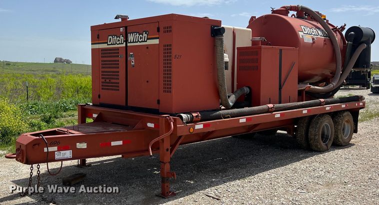 image for item DS2935 2011 Ditch Witch FX60 vacuum excavator