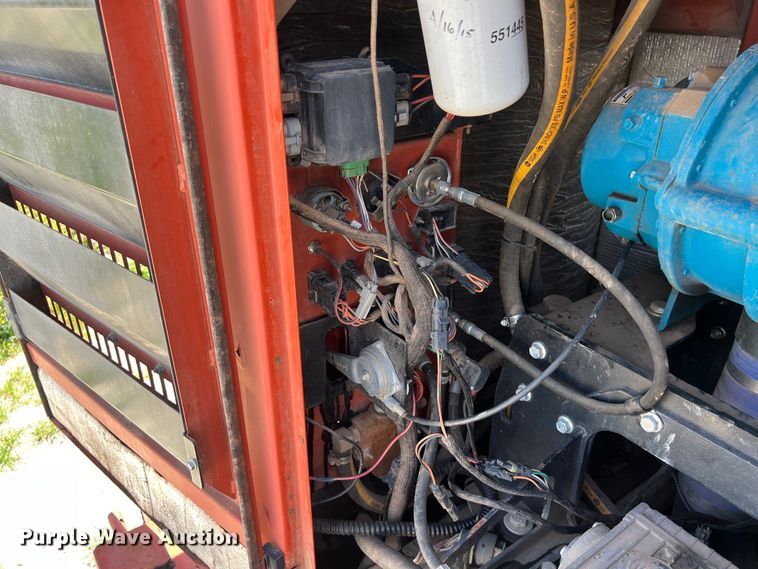 image for item DS2935 2011 Ditch Witch FX60 vacuum excavator