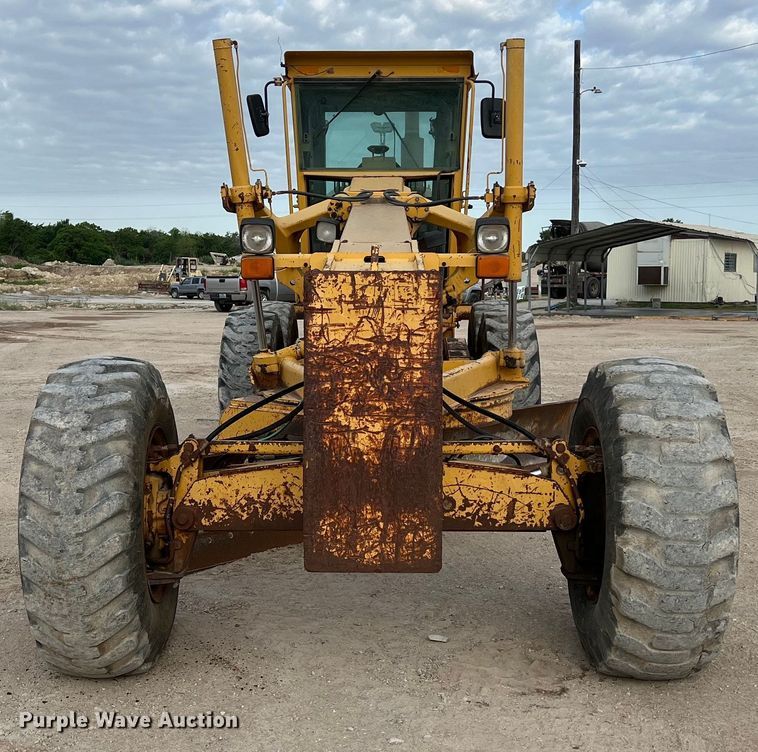 image for item DS2937 1997 John Deere 772CH motor grader