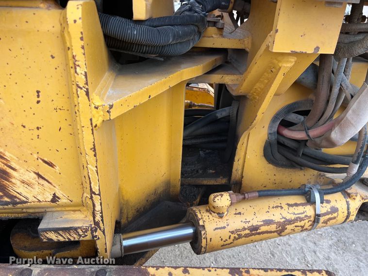 image for item DS2937 1997 John Deere 772CH motor grader