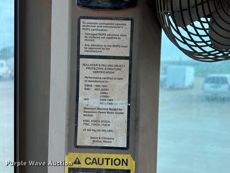 image for item DS2937 1997 John Deere 772CH motor grader