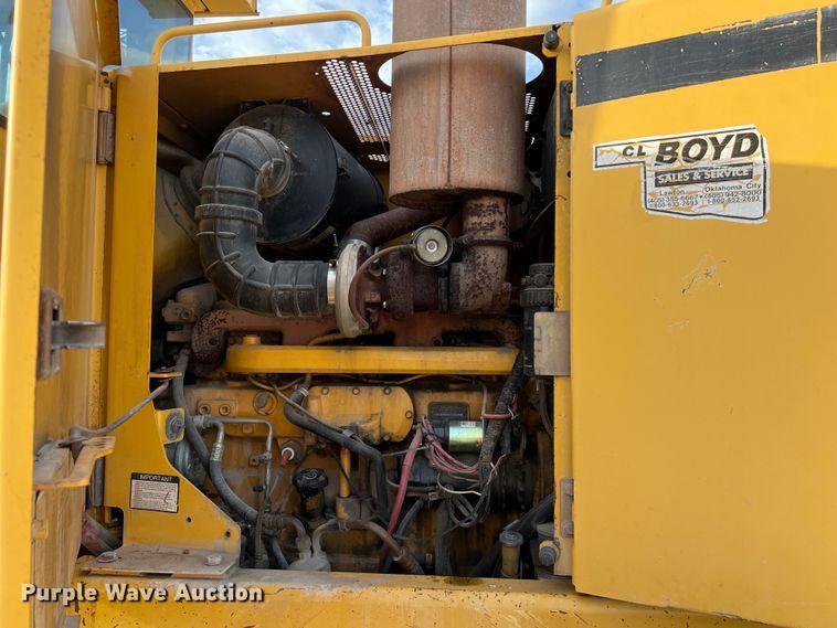 image for item DS2937 1997 John Deere 772CH motor grader