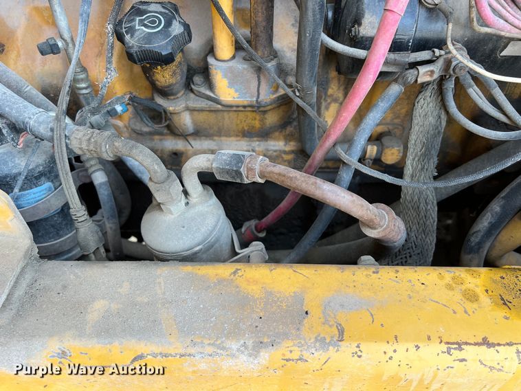 image for item DS2937 1997 John Deere 772CH motor grader