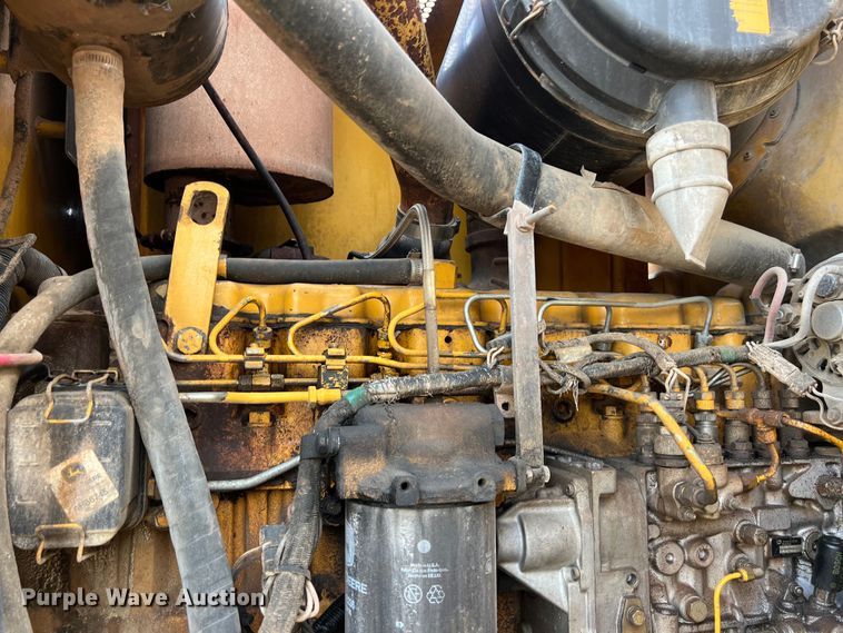 image for item DS2937 1997 John Deere 772CH motor grader