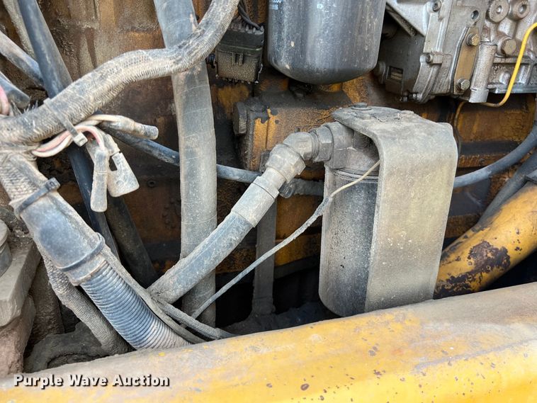 image for item DS2937 1997 John Deere 772CH motor grader