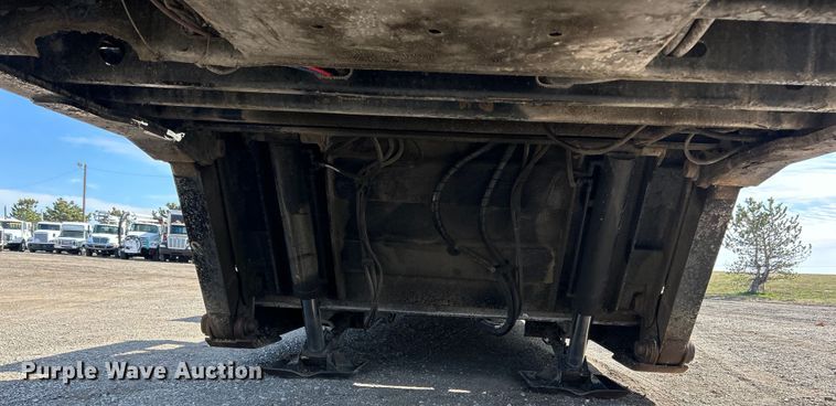 image for item EG1254 2001 Load King 403/4DFPR lowboy equipment trailer