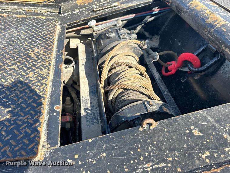 image for item EG1254 2001 Load King 403/4DFPR lowboy equipment trailer