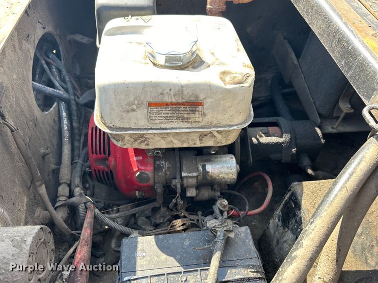 image for item EG1254 2001 Load King 403/4DFPR lowboy equipment trailer